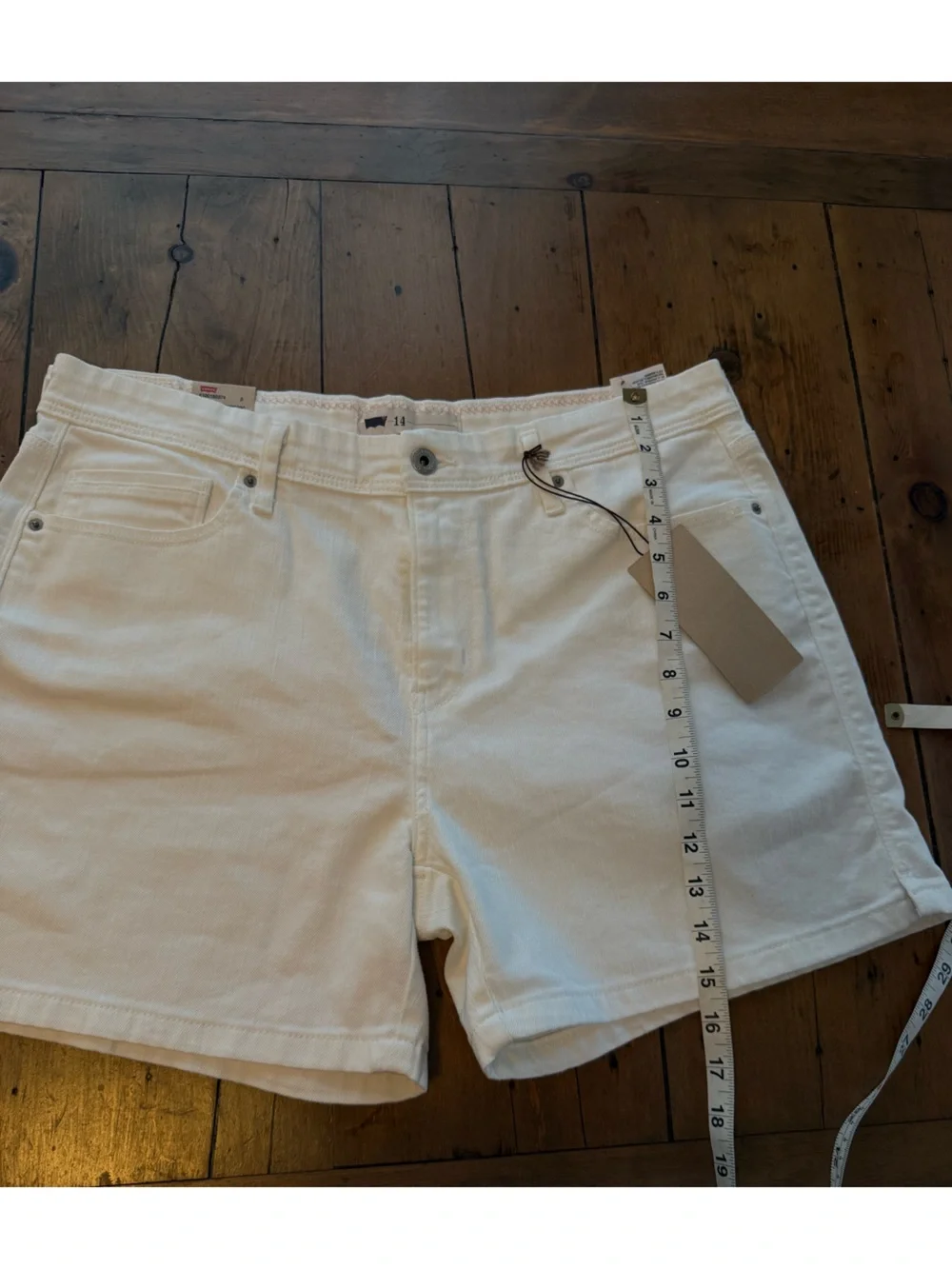 Levi's White Denim Shorts Women's Size 14 Casual Cuffed Denim